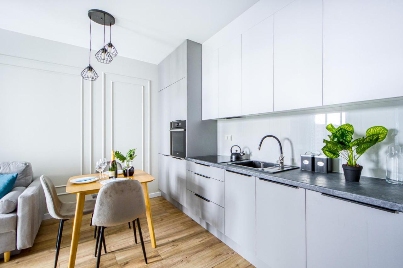 Appartement Warsaw Inside Airport & Business Premium Extérieur photo